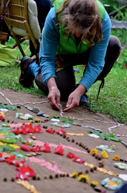 12.05.2013 - Mützingenta: Mandala zum Mitmachen